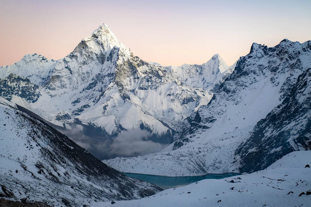The Sharp Peak — Khumbu, Nepal