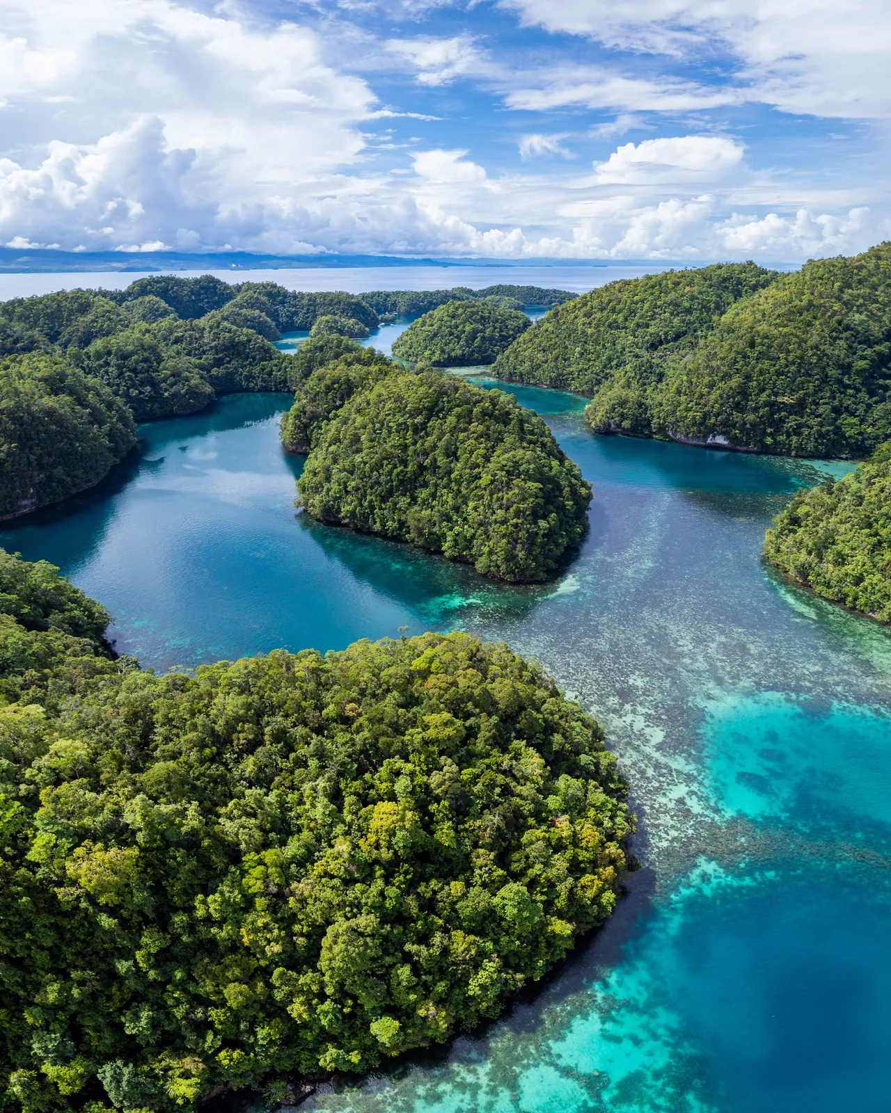 Karst — Raja Ampat, Indonesia